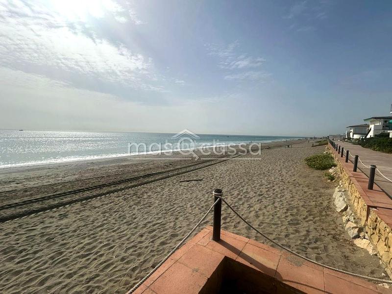 Foto a6118b33-cd58-4650-b89e-3ec955c3a3b2. Appartamento con parcheggio in Alcorrín Manilva