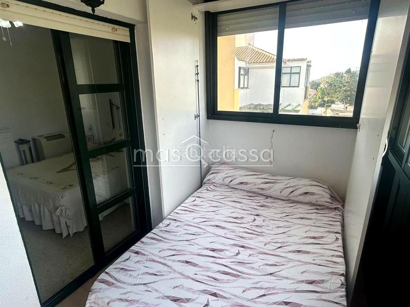 Foto dba922a1-e06d-4f72-9128-5339d988eb3c. Appartamento con parcheggio in Alcorrín Manilva