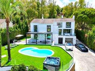 Lloguer Casa  Altamira. Moderna villa  en nueva andalucía.