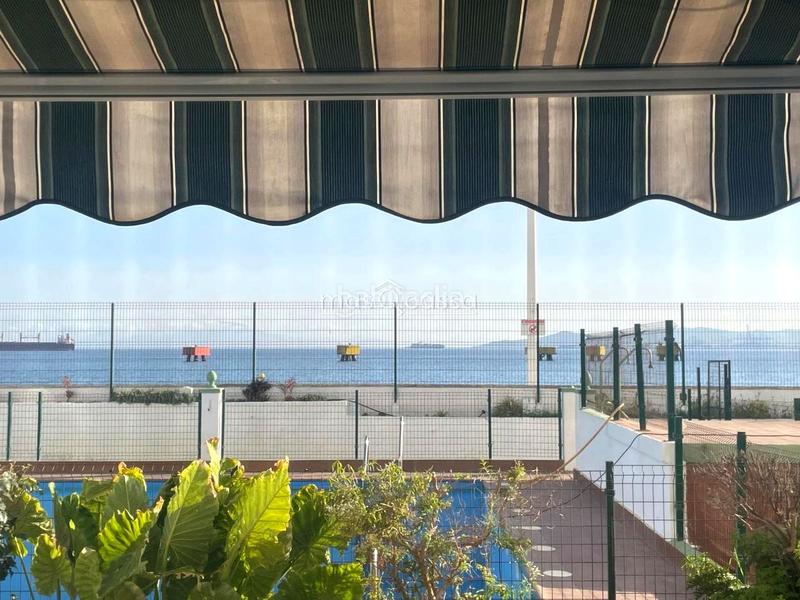 Foto 1e19d1fc-987a-4423-9d2b-b80e8f64fa6d. Planta baja apartamento en primera línea de playa. en San Roque