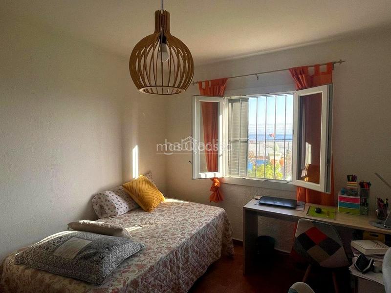 Foto de06dd1d-ae38-41e7-b416-3fa371bb3f4d. Planta baja apartamento en primera línea de playa. en San Roque