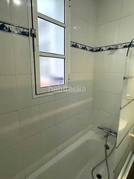 Foto 7ca7fa8b-b48d-47cd-868e-4a9adf588874. Miete etagenwohnung in Centro-San Felipe-Huerta Fava Línea de la Concepción (La)