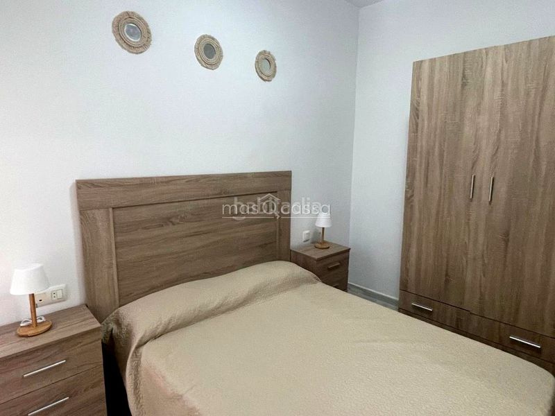 Foto af3782c7-0630-454d-9739-cede32be4aa2. Miete etagenwohnung in Centro-San Felipe-Huerta Fava Línea de la Concepción (La)