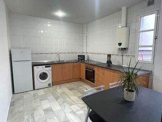 Etagenwohnung in Centro-San Felipe-Huerta Fava