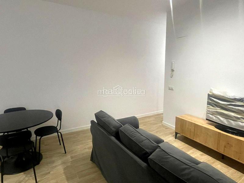 Foto 4d1f628f-c3dc-420a-8316-55a7e1de9ede. Lloguer pis a Centro-San Felipe-Huerta Fava Línea de la Concepción (La)