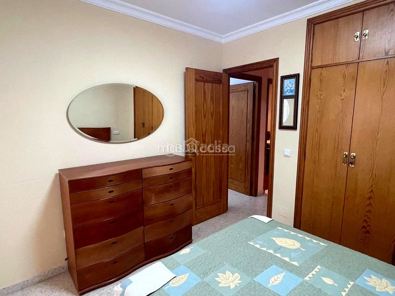 Foto c18edbd2-b59a-4c2a-9c1d-95a01cc38712. Miete etagenwohnung in Huerta Fava-Santiago Línea de la Concepción (La)