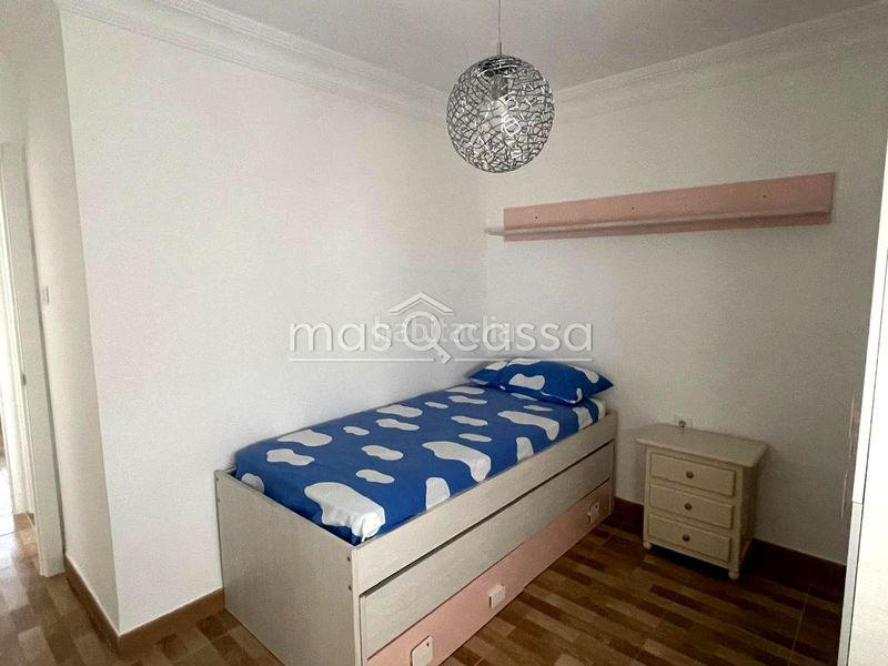 Foto 871973aa-38ef-4e1d-9945-a5285da639f4. Piso  a 1 min. del nuevo mercadona en Huerta Fava-Santiago Línea de la Concepción (La)