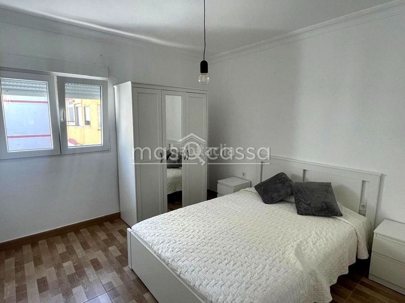 Foto 8a19ce3c-e27b-48a0-9ed4-5caa3dc92536. Piso  a 1 min. del nuevo mercadona en Huerta Fava-Santiago Línea de la Concepción (La)