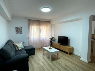 Rent Flat  Balmes. Piso recién reformado