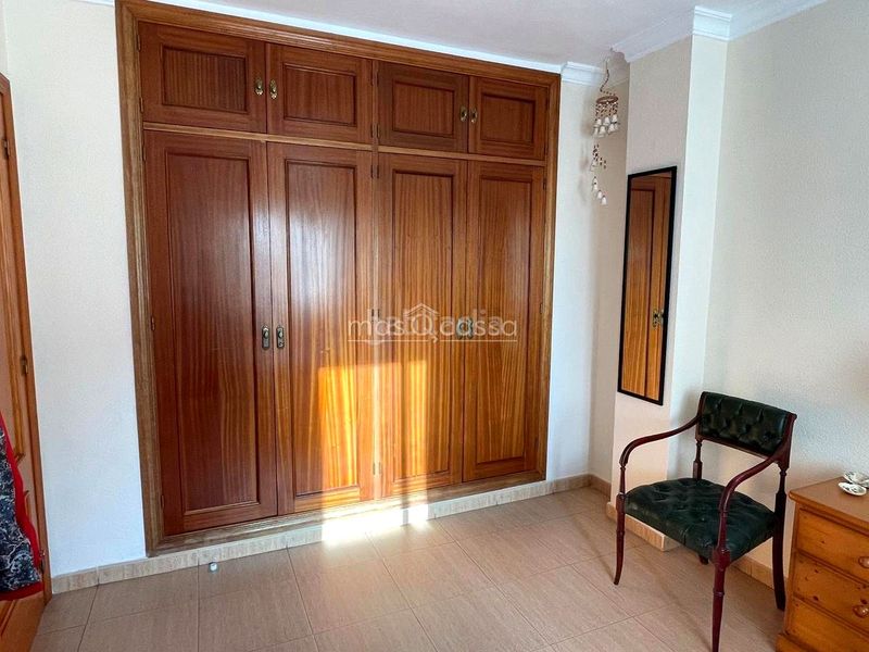 Foto 32b529f4-12a1-43f8-8910-869ba43860e5. Pis a Centro-San Felipe-Huerta Fava Línea de la Concepción (La)