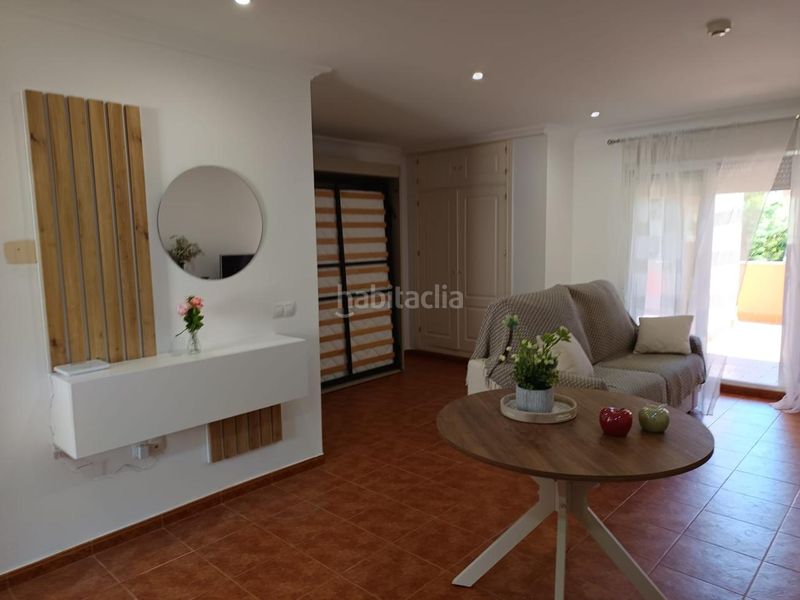 Foto 9f4d30bd-37b2-41cf-8d06-3e2e9215f25e. Rent flat in El Zabal-Santa Margarita Línea de la Concepción (La)