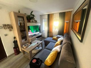 Location Appartement  Prolongación lisboa. Piso en semicentro.