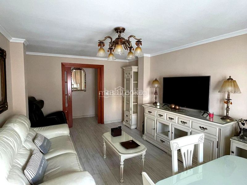 Foto 2035f4d5-1c2a-4ec3-84d4-3c98d1fe16a9. Lloguer casa a Santa Bárbara-Ciudad Deportiva Línea de la Concepción (La)