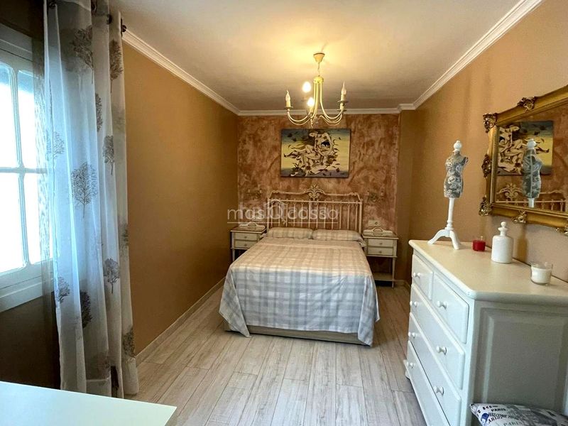 Foto 466332bd-6af3-486f-925c-38b886f5eff7. Lloguer casa a Santa Bárbara-Ciudad Deportiva Línea de la Concepción (La)