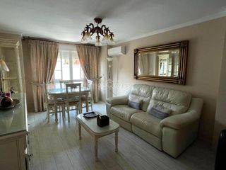 Miete Haus  Reñidero gallo. Casa en el centro de la ciudad.