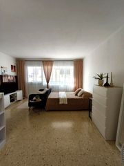 Rent Studio  Calle colón. Estudio en semi centro.