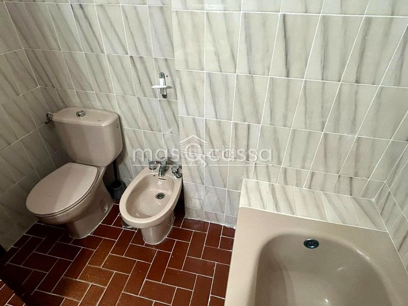Foto f1684b3d-2b1b-4a78-816a-9b74a22e8a6c. Lloguer pis a Centro-San Felipe-Huerta Fava Línea de la Concepción (La)