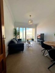 Location Appartement à San José-San Bernardo. Piso en el corazón de la ciudad.