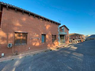 Chalet  Carrer miquel de sant oliver. Casa 4 vientos
