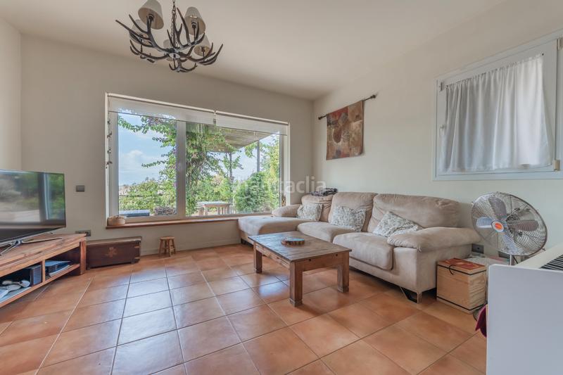 Foto e68e6454-b5ed-42f1-b889-454fe7f06e9d. Casa adosada casa en venta en cànoves i samalus en Cànoves i Samalús