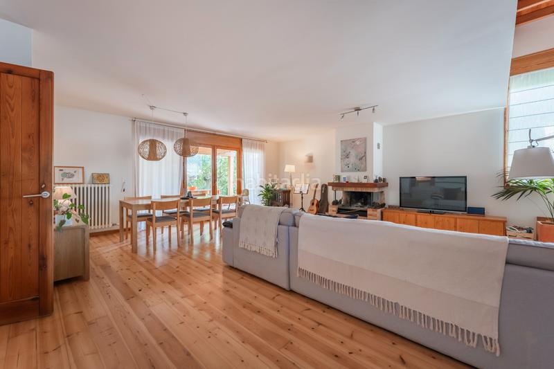 Foto 22aa72cf-54a0-4eab-b1de-ac19c036bfc1. Xalet amb xemeneia calefacció piscina a Can Violí - Can Poi del Bosc Garriga (La)