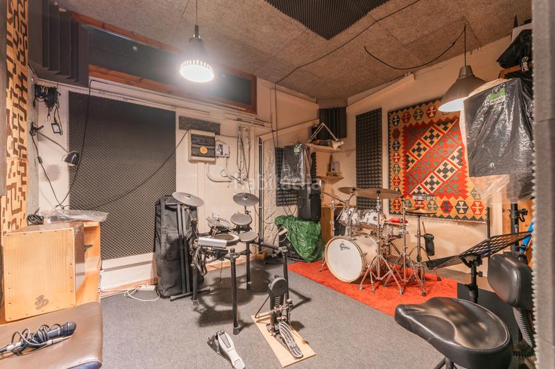 Foto 78f23931-06ff-4813-84d3-d891a946b4b3. Xalet amb xemeneia calefacció piscina a Can Violí - Can Poi del Bosc Garriga (La)