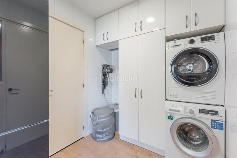 Foto 329ef99a-5e95-46c9-bd28-9594d9b0d492. Miete chalet mit kamin heizung parking pool in Franqueses del Vallès (Les)