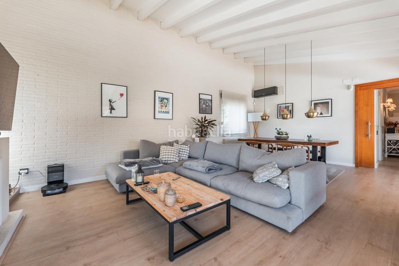 Foto 9cddbe8f-be34-49c1-ab5e-34dd0be450fd. Miete chalet mit kamin heizung parking pool in Franqueses del Vallès (Les)