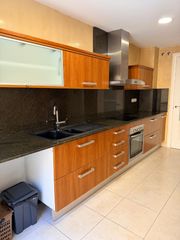 Appartement à Carrer dels banys 18. Piso en venta en el centro de la garriga