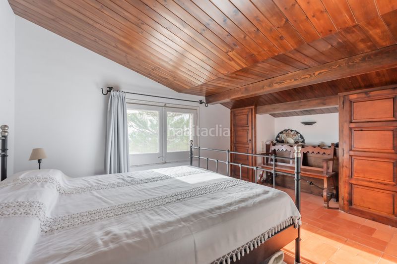 Foto f592d6d8-4a69-45fe-b05e-b0443fc2f2f2. Casa amb xemeneia calefacció a Can Violí - Can Poi del Bosc Garriga (La)