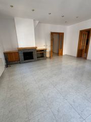 Miete Erdgeschoss  Carrer negociant. Vivienda alquiler la garriga