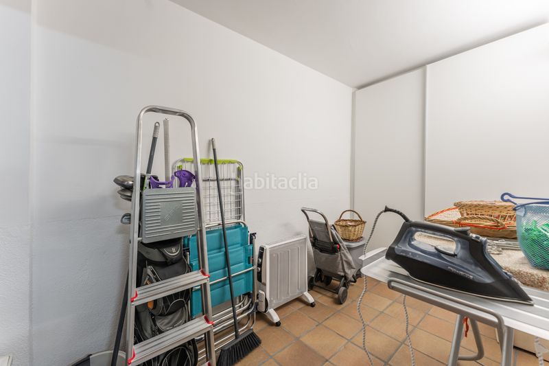 Foto a9216253-bc9b-4fbe-8ff5-a8bba6fe7269. Casa adossada amb xemeneia calefacció aparcament a Garriga (La)