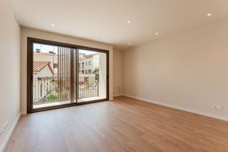 Location Appartement  Carrer de pere fuster 12. Vivienda alquiler obra nueva