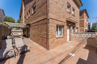 Casa a schiera  Carrer de la llibertat. Zona eixample