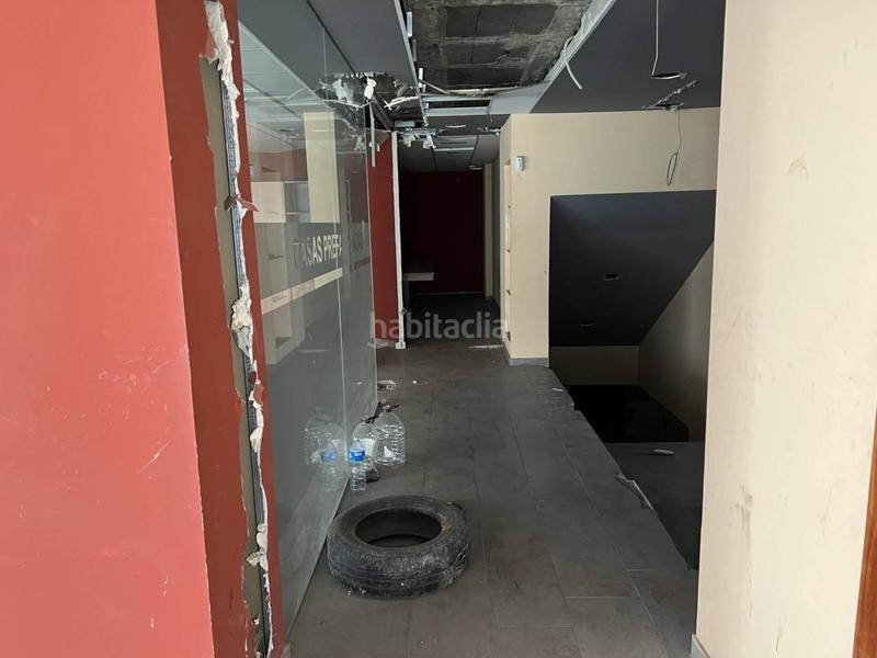 Foto a12142b4-8b0e-48ab-8777-8bde3895ddf5. Local comercial  en venta en la calle jerez, en Terrassa