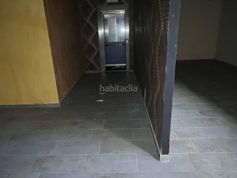 Foto ba0d574f-4598-45d9-8e59-da04273cacff. Local comercial  en venta en la calle jerez, en Terrassa