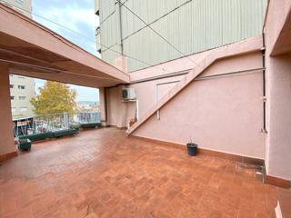 Casa  Jacquard. Con amplio patio y local