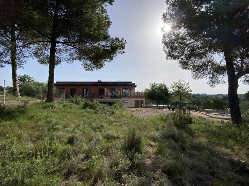 Foto 54142881-8d60-43a3-8bd5-29f6f6c88c94. Casa aparellada amb calefacció aparcament a Sant Muç Rubí