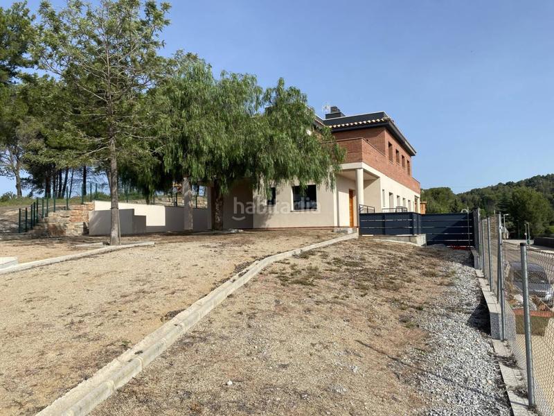 Foto 781e1c98-33dd-4d83-b036-c7ee3217a859. Casa aparellada amb calefacció aparcament a Sant Muç Rubí