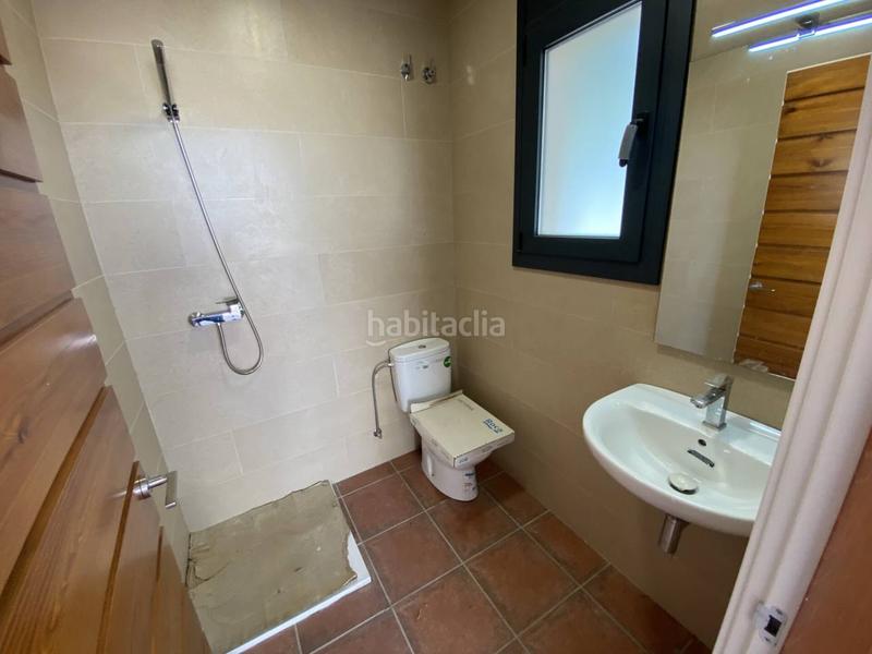 Foto b4672160-2cfa-4224-8404-8750ba01ba76. Casa aparellada amb calefacció aparcament a Sant Muç Rubí
