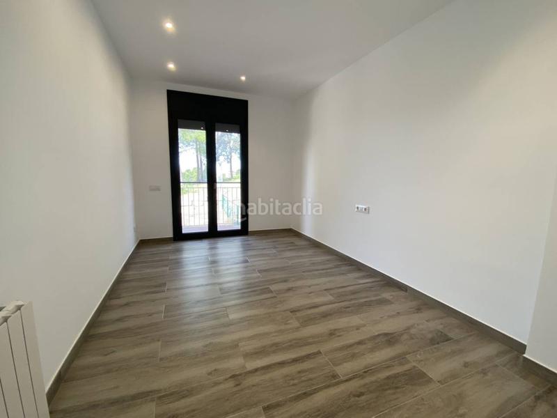 Foto fa331baa-c752-4e8e-9266-9962187bd0c7. Casa aparellada amb calefacció aparcament a Sant Muç Rubí