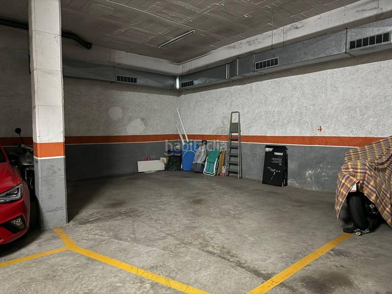 Foto a513a55d-8fc9-4117-a747-b6764ee49612. Parking coche con capacidad para 2 coches en Ca n'Aurell Terrassa