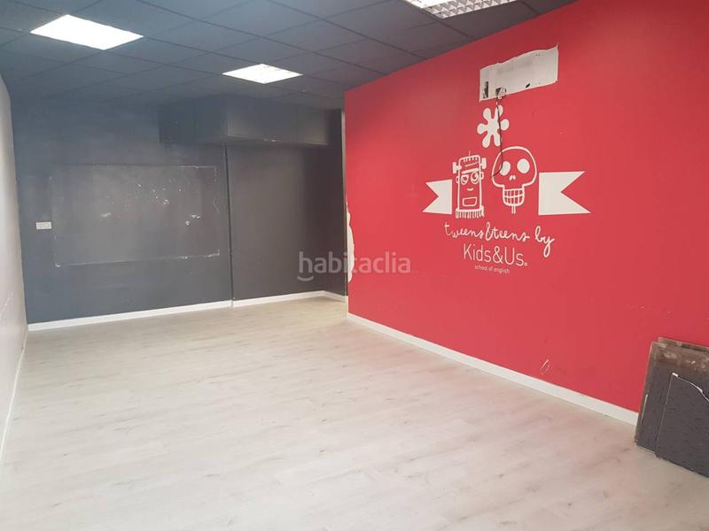 Foto c36e1515-3de3-4dec-80f2-9f094b4cf14d. Lloguer local comercial a San Pere Terrassa