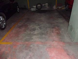 Aparcament cotxe  Doctor ferran. Parking en venta