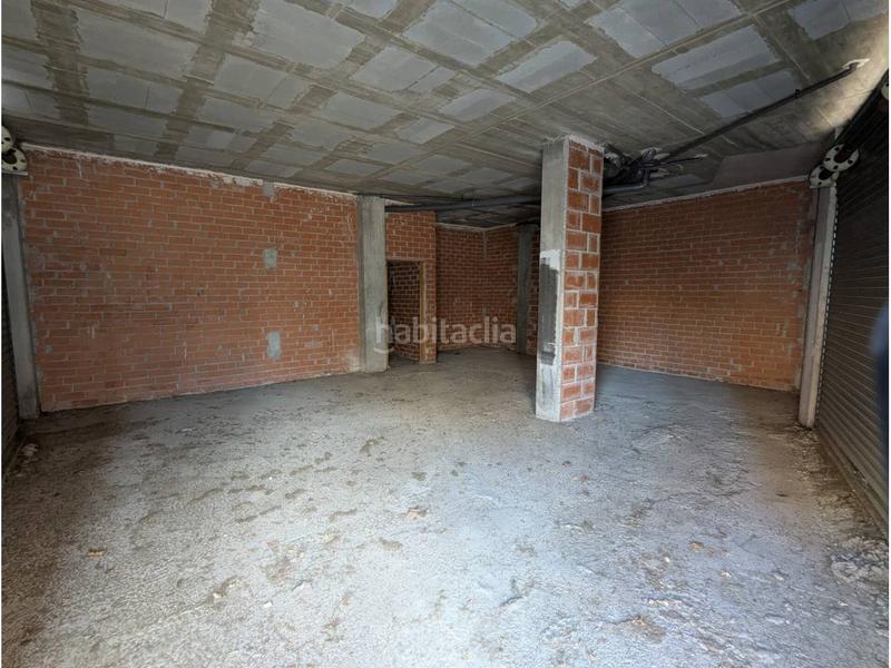 Foto 437cabf0-4814-4581-9c50-f93bdf1c2338. Local comercial local en venta en calle nàpols, en Barberà del Vallès