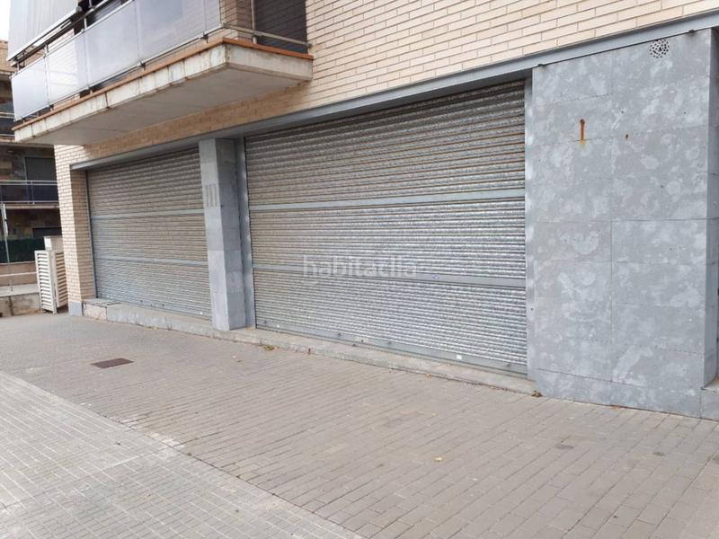 Foto f2386c20-7a8b-4b1c-85c6-51bb9ea0f795. Local comercial  en venta en la calle lluis companys, . en Olesa de Montserrat