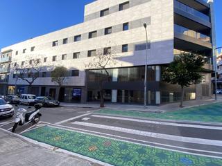 Locale commerciale in Faraday 175