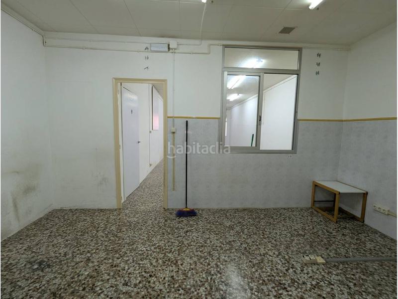Foto 9ae3117f-479b-4b88-a0d1-7aeb76904f0b. Lloguer local comercial a Can Palet Terrassa