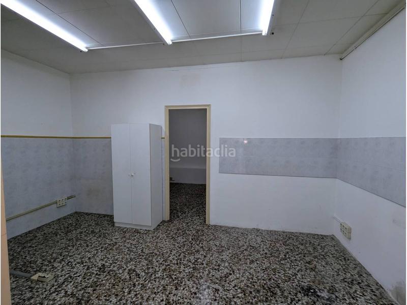 Foto bcf4ddcc-8327-4097-ad0a-200a204d0bd5. Lloguer local comercial a Can Palet Terrassa