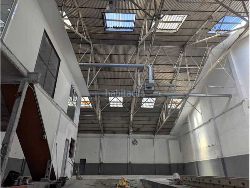 Foto ff84d3eb-4c35-47ee-944b-606e181f179f. Bâtiment à usage industriel dans Can Palet II - Santa Eulàlia Terrassa